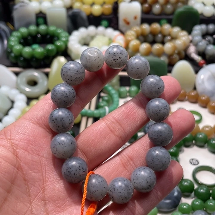 和田玉未镶嵌手串