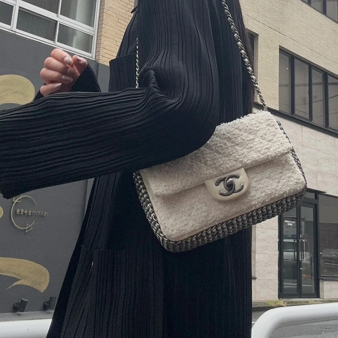99新 Chanel/香奈儿 6664 白毛呢银扣珍珠拼链条大mini斜挎包20