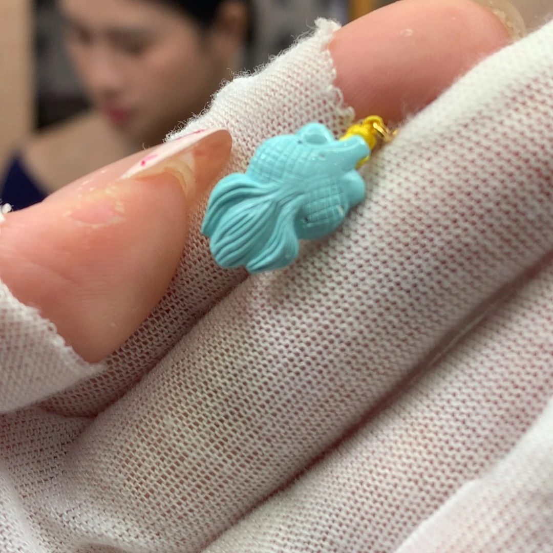 绿松石未镶嵌挂件