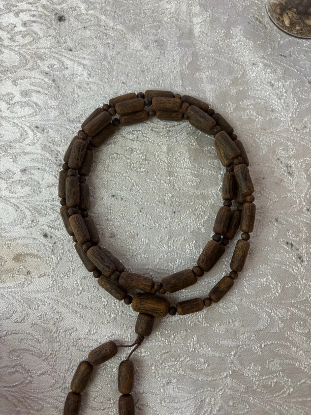 R009树心沉水32克多样性发一沉香手串