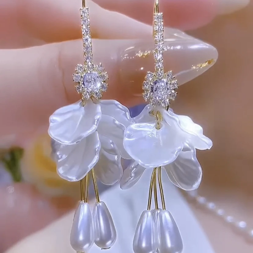 合金合成锆石耳饰 长款贝壳珍珠花瓣轻奢高级感流行时尚超仙小众