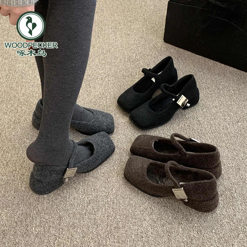 啄木鸟玛丽珍毛毛鞋女冬外穿新款法式复古呢子粗跟单鞋加绒高跟鞋