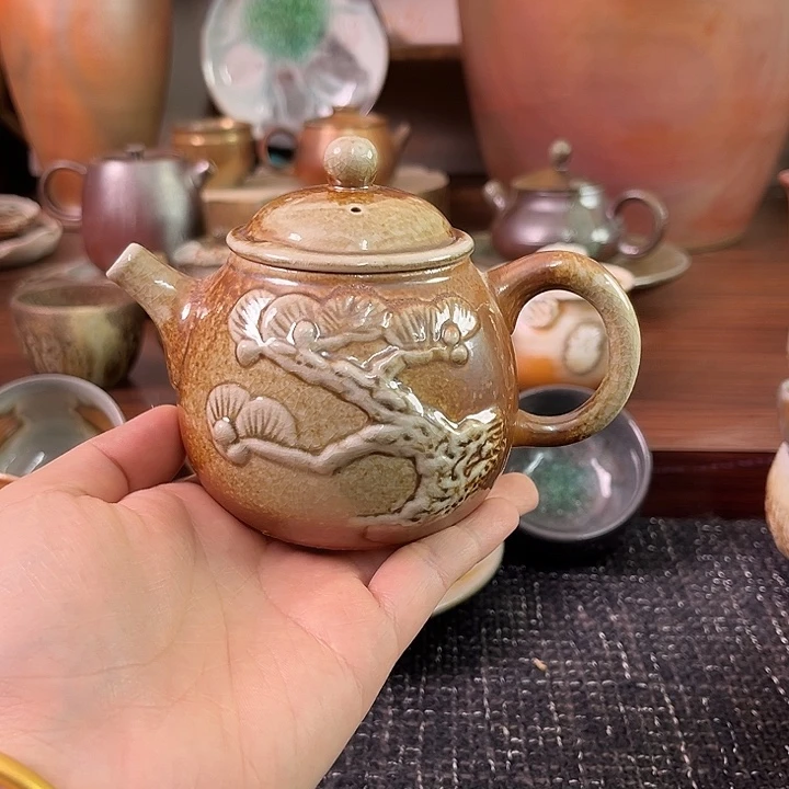柴烧微瑕迎客松龙蛋壶