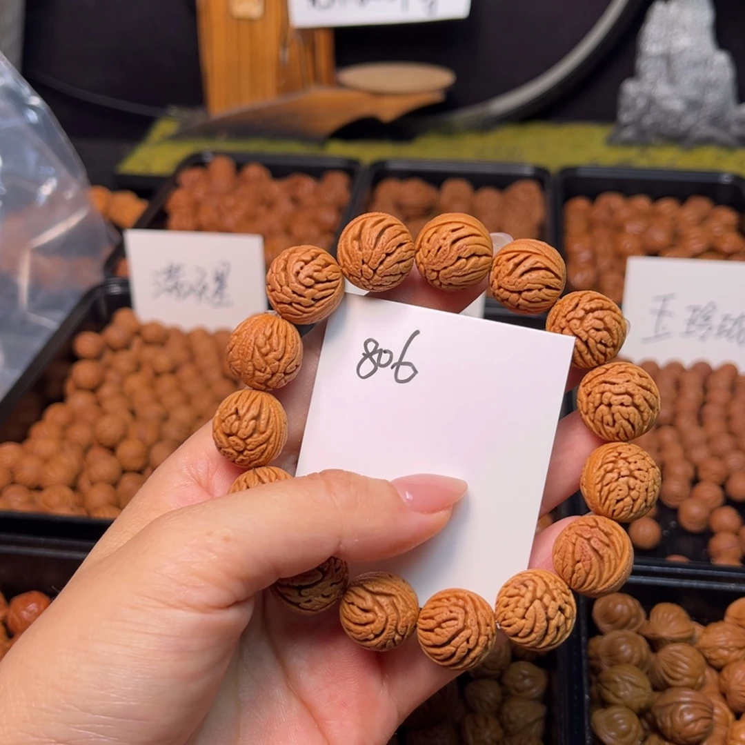 吊坠桃核绣球 肚卡16mm精品