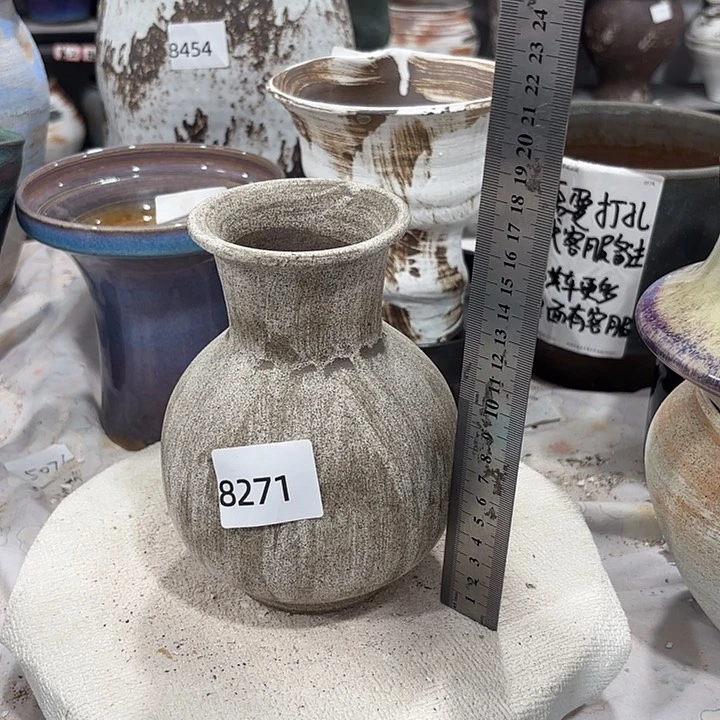 摆件高17，口6，无孔8271