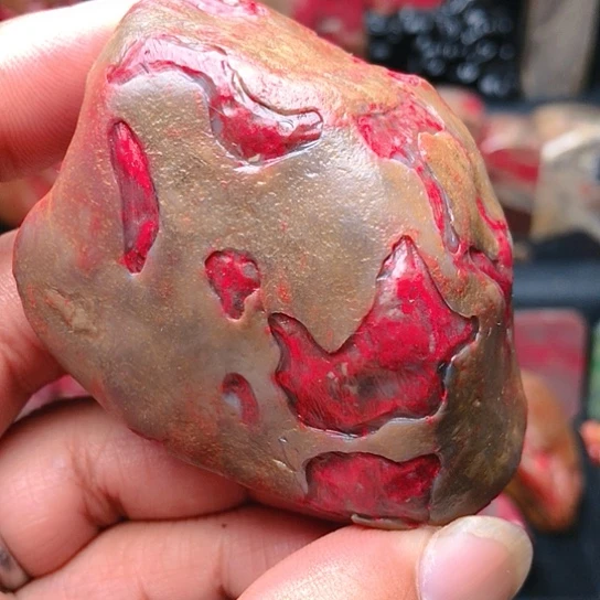 昌化鸡血石昌化鸡血石原石