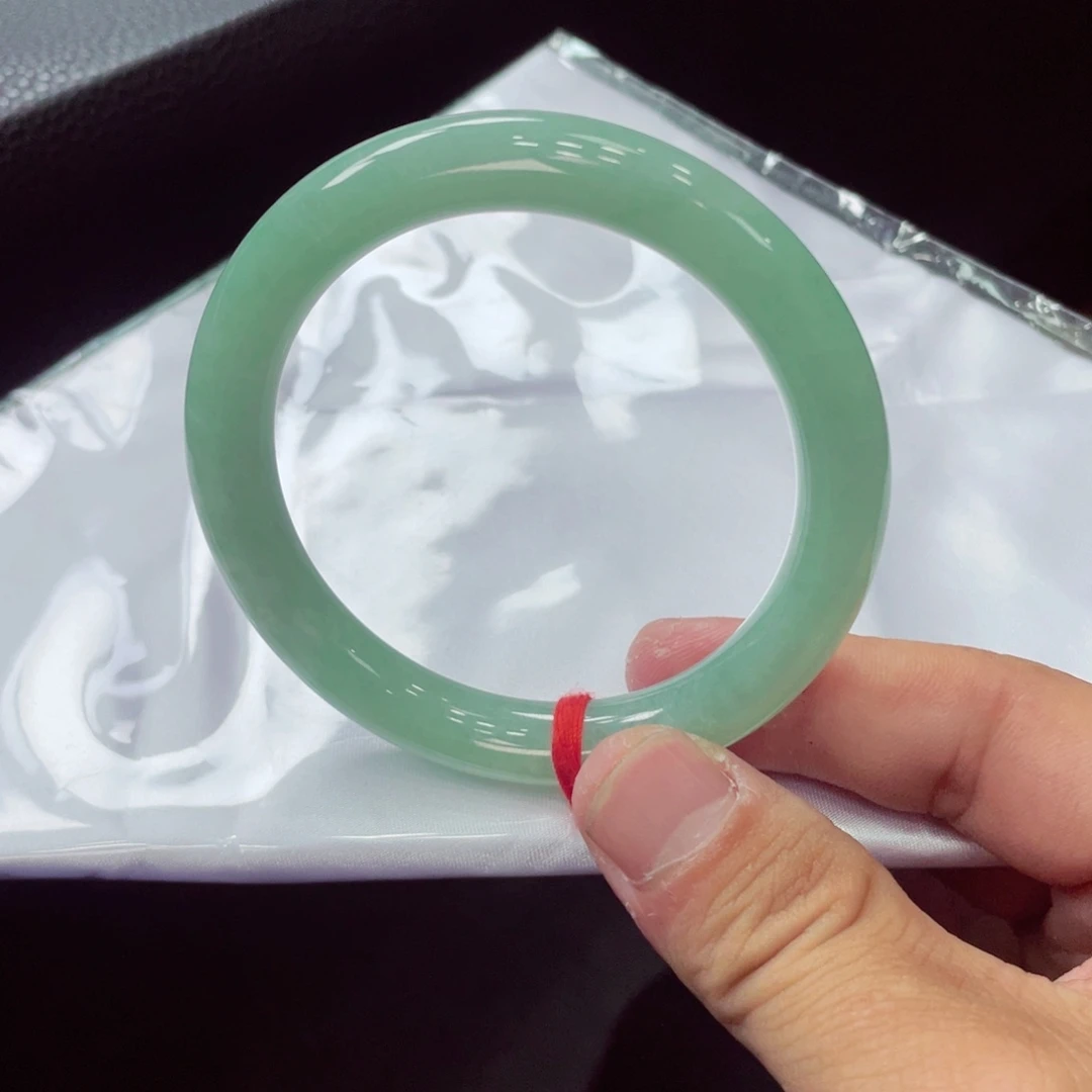 翡翠未镶嵌手镯翡翠