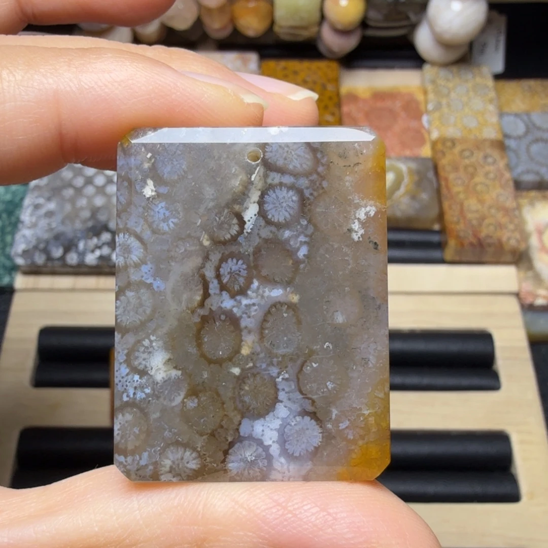 硅化玉未镶嵌飘糖的黑冰果冻