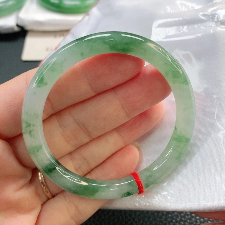 未镶嵌手镯翡翠52圆