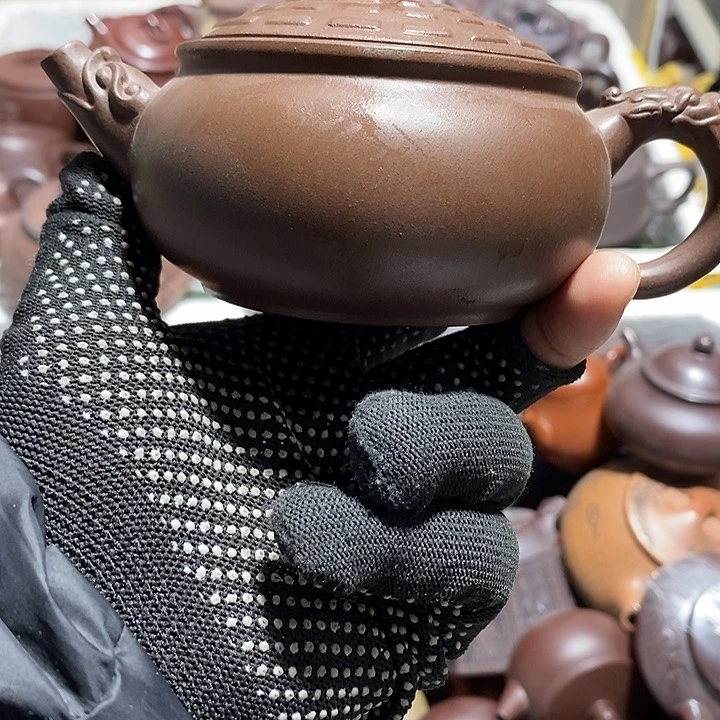 紫砂茶壶微瑕微笑