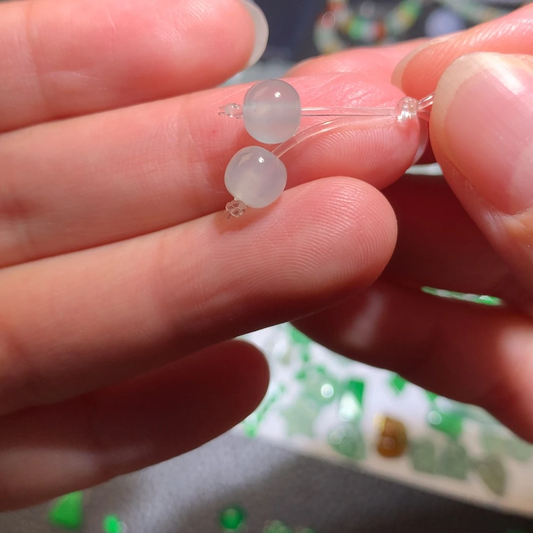 翡翠未镶嵌颈饰珠子