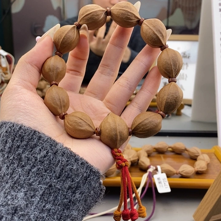 吊坠橄榄核李*哥梅林铁