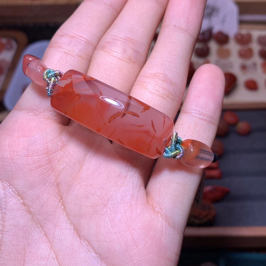 南红玛瑙未镶嵌珠宝半成品飘花手牌