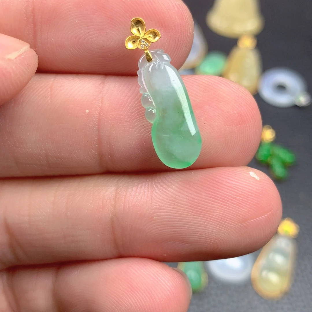 【闪购商品】颈饰18K金镶嵌翡翠翡翠