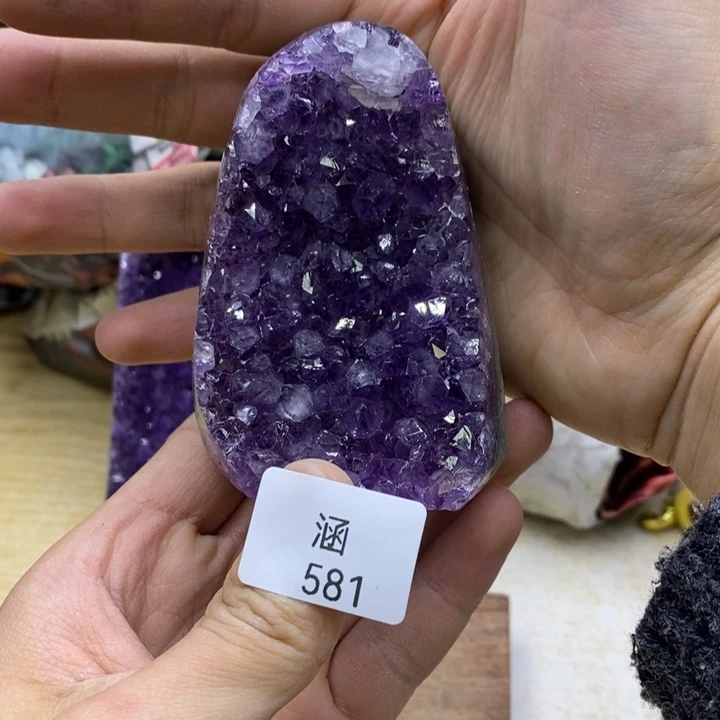 紫晶大型摆件（非配饰）未镶嵌