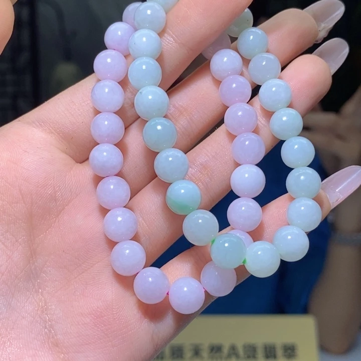 翡翠挂件未镶嵌翡翠