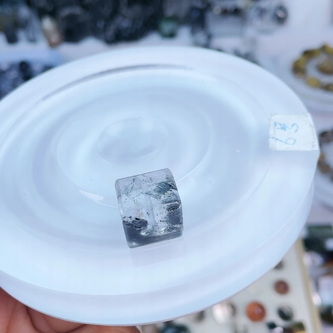 水晶单珠打孔不退不换未镶嵌