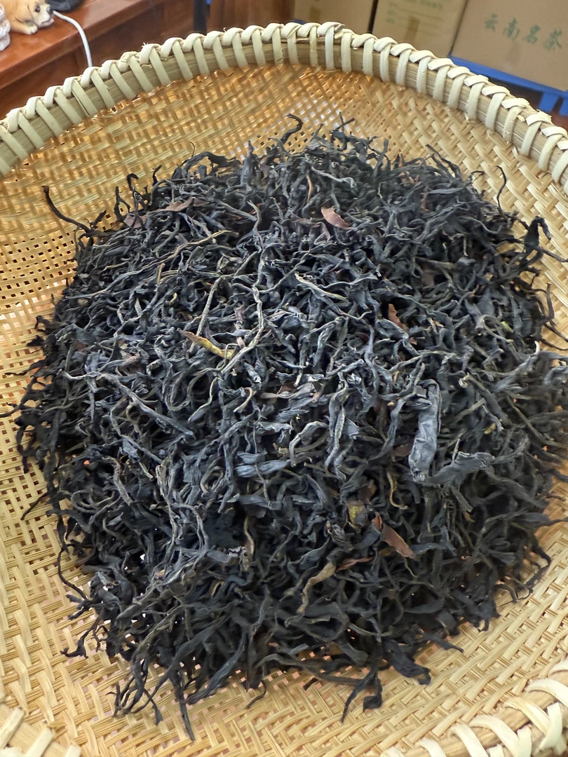 滇瑞2025年千年野生红古树晒红散茶100克