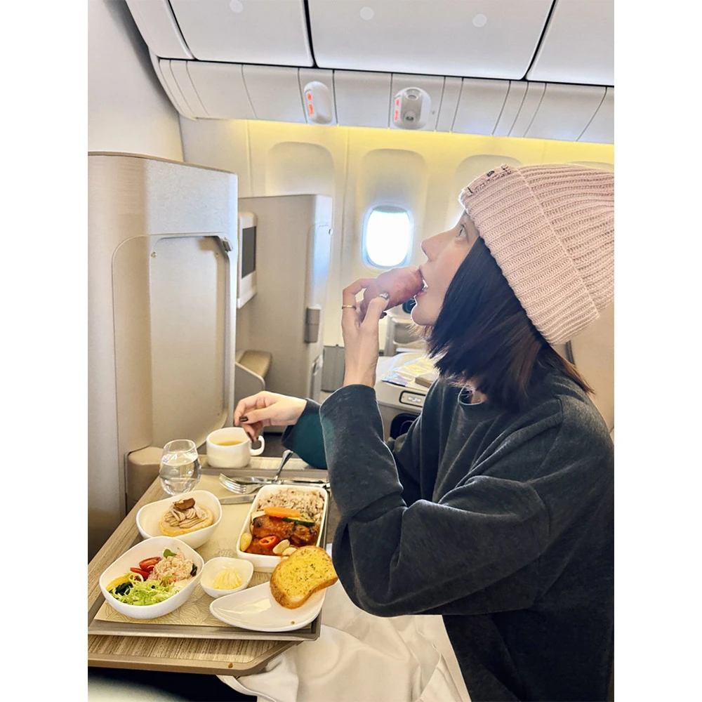 【唐悠悠】加厚保暖330克暖姜绒圆领宽松打底衫女简约款慵懒风上衣