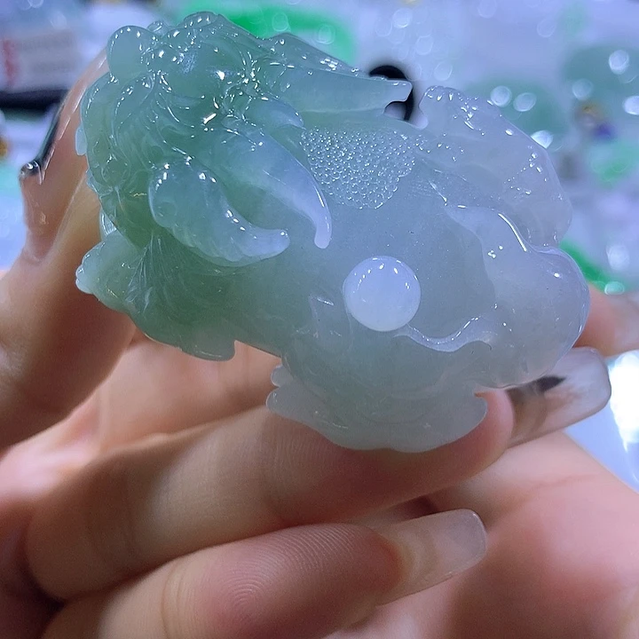 颈饰未镶嵌翡翠天然翡翠A货吊坠