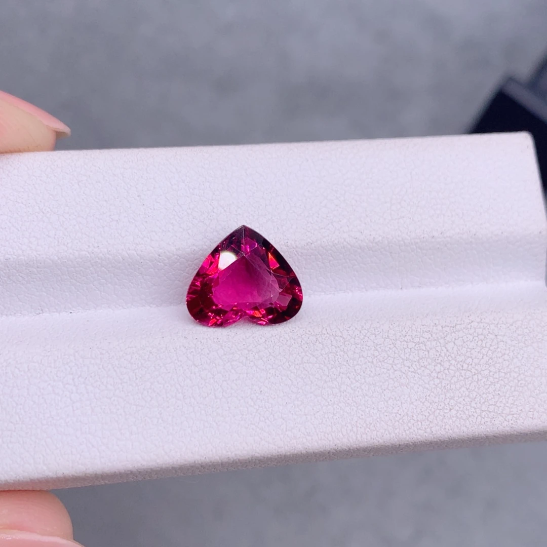 碧玺裸石未镶嵌3.45克拉卢比来