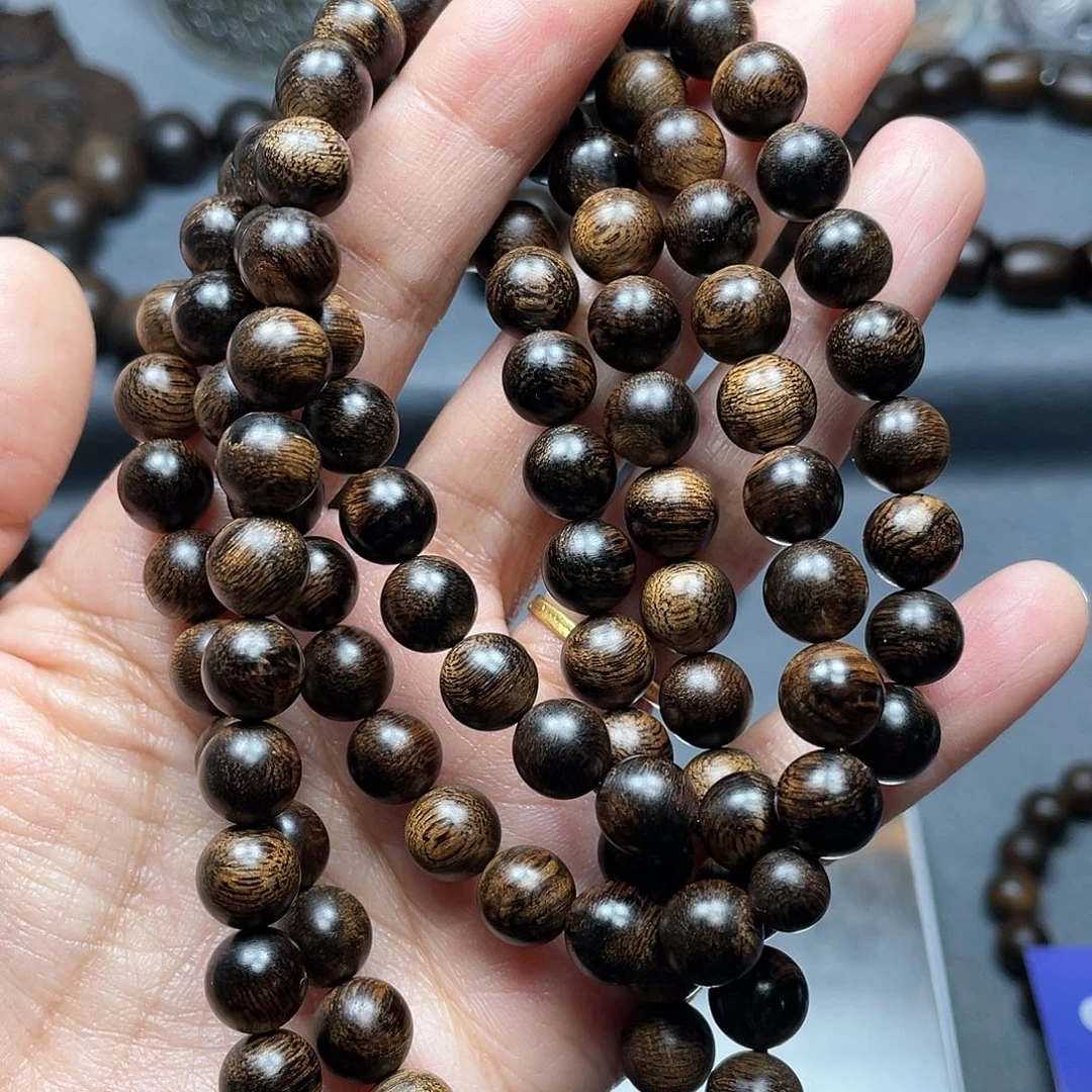 沉香手串白棋瘤疤0.8