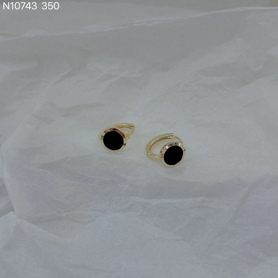 铜合金耳饰 925银黑色滴胶耳扣个性小众轻奢冷淡风男女中性耳饰