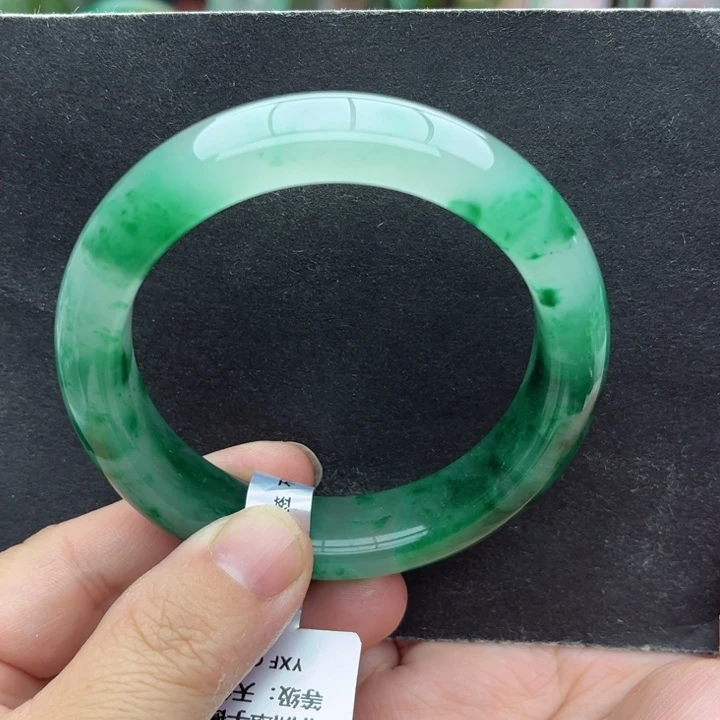 石英质玉未镶嵌手镯58/59