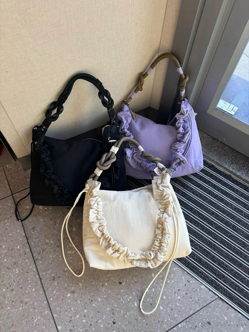 lulu单肩包防水斜挎包Convertible可拆卸褶皱肩带云朵包大肠包