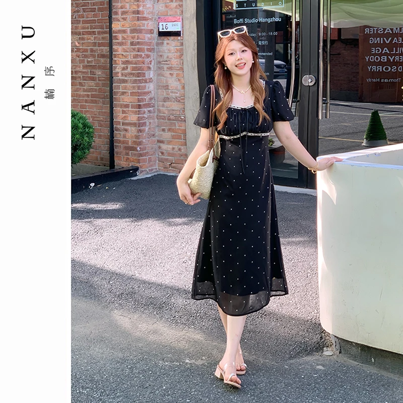 楠序魏魏微胖女装2025夏季新法式气质连衣裙显瘦波点长裙DD10570