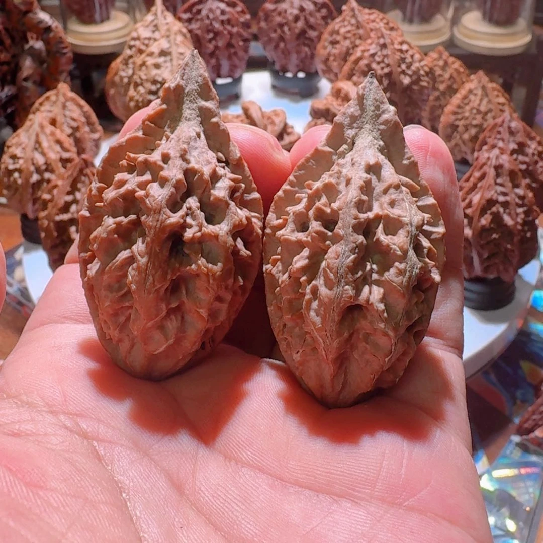 文玩核桃吊坠龙骨锤