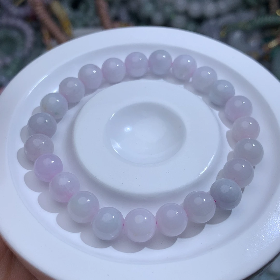 翡翠未镶嵌颈饰257。