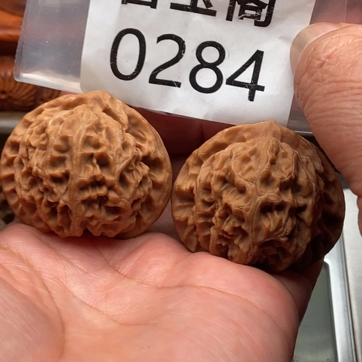 文玩核桃吊坠宫灯全品45