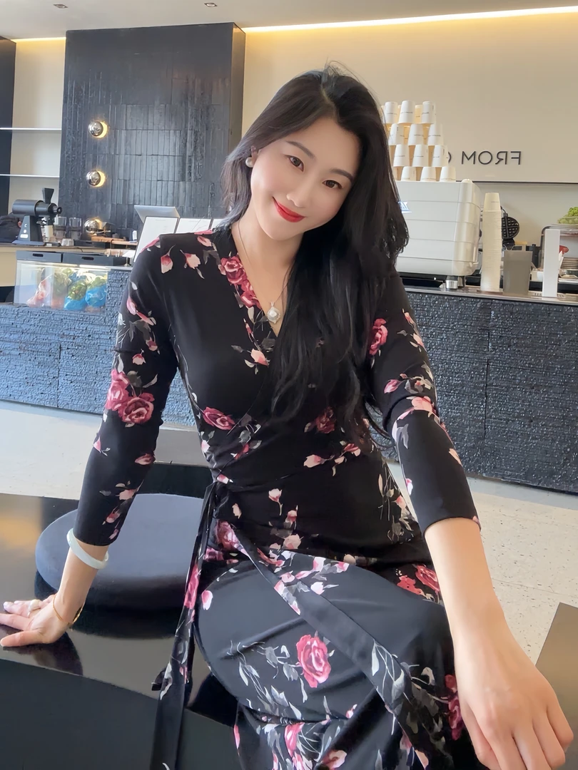 午夜玫瑰 裹身裙一片式气质修身印花连衣裙茶歇裙   度假长裙