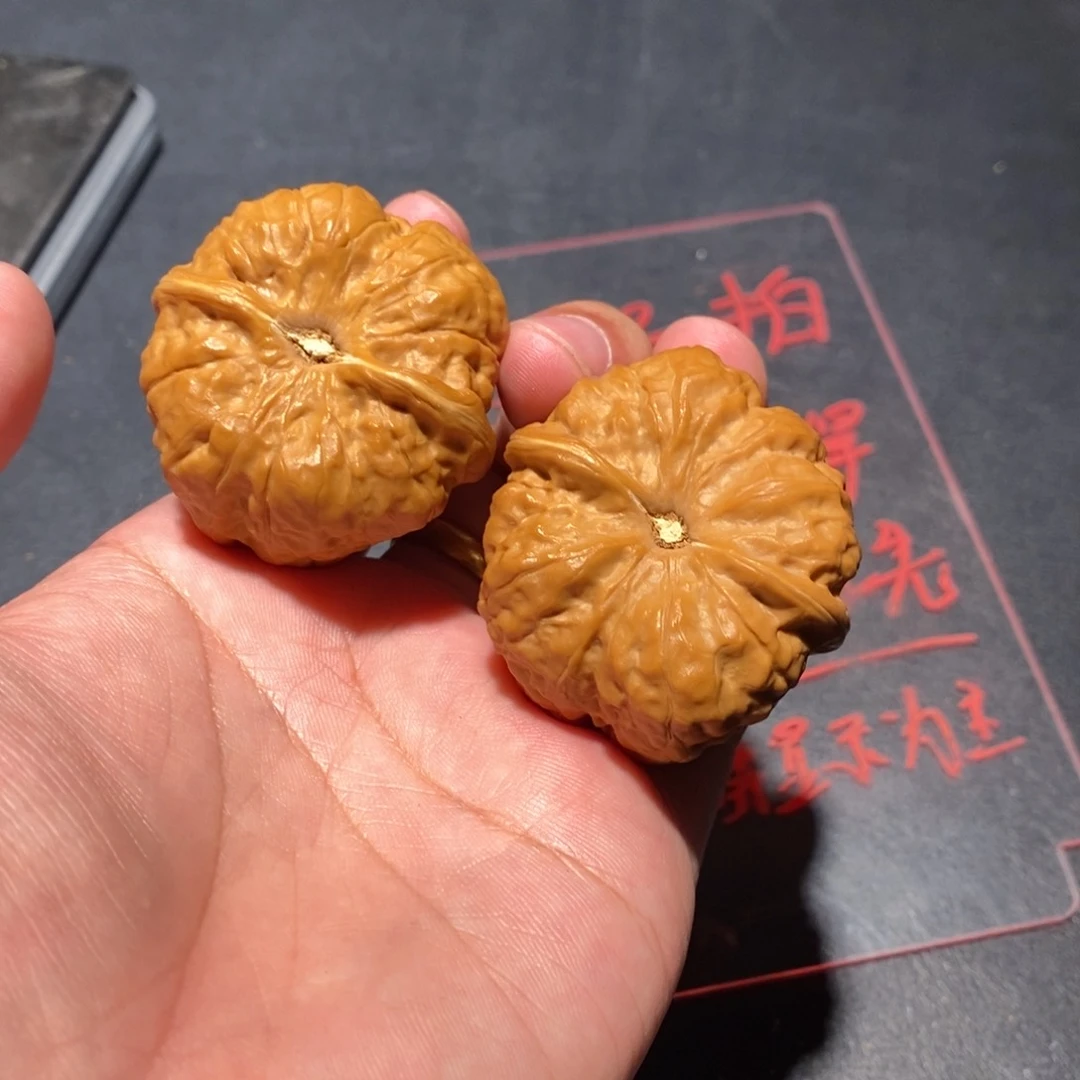 吊坠文玩核桃?*?3500000000