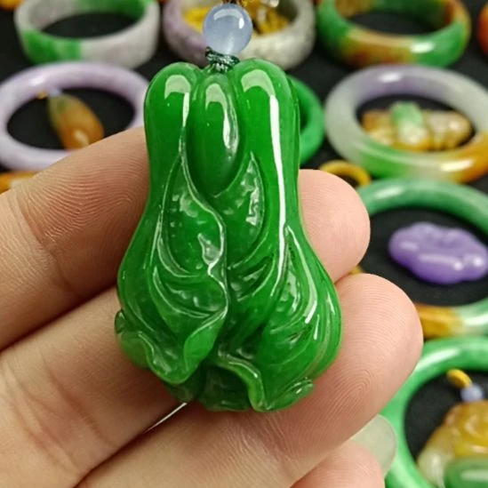 翡翠未镶嵌挂件翡翠