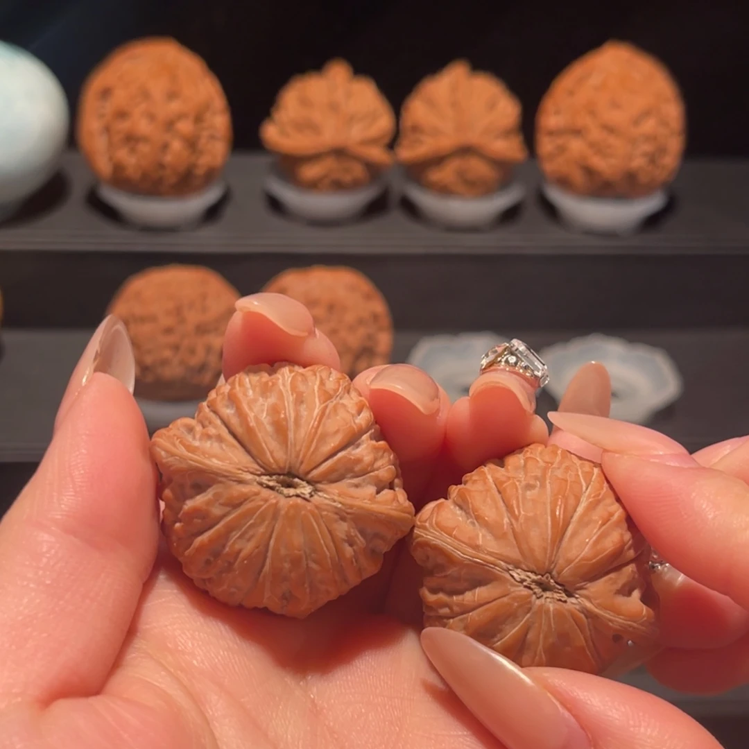 黑***吃铁锤35，全品，货头