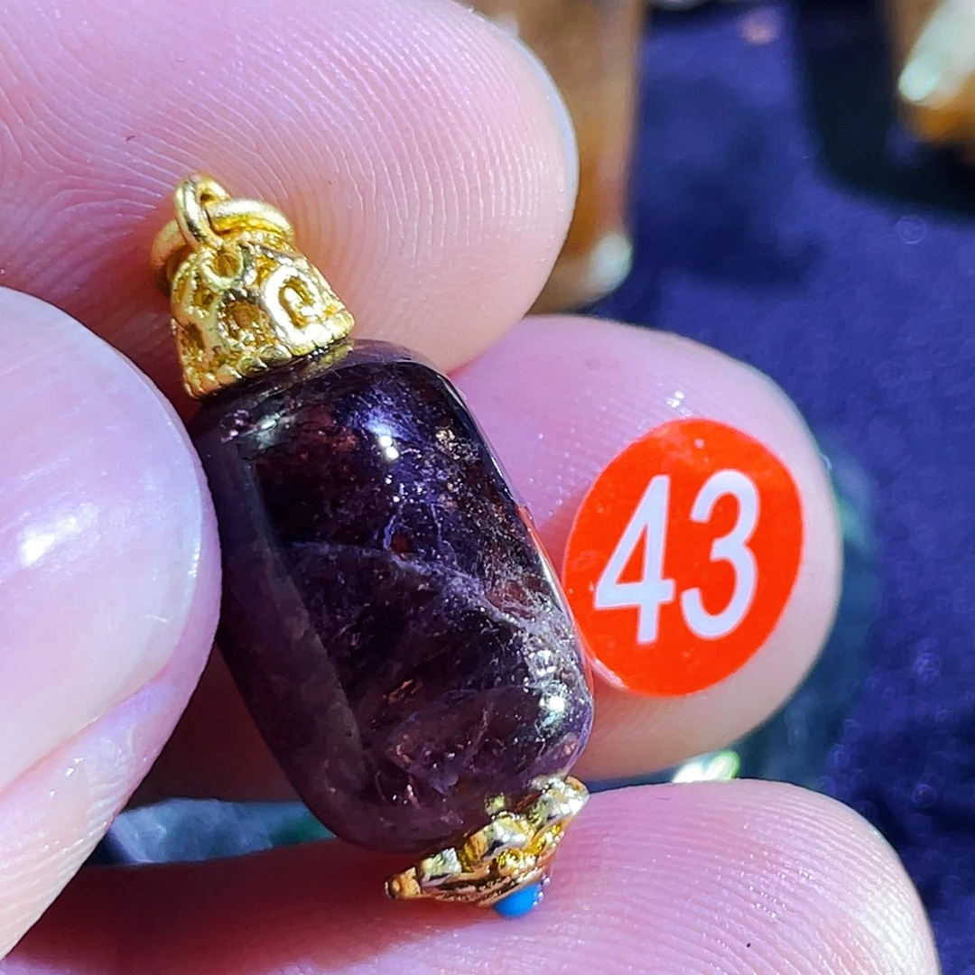 凭***行水晶吊坠(不含链)未镶嵌