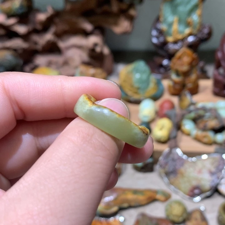 未镶嵌岫岩河磨玉（透闪石质玉）挂件樂*