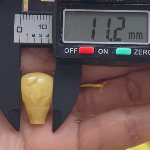 【闪购商品】裸石蜜蜡未镶嵌李**胡89号