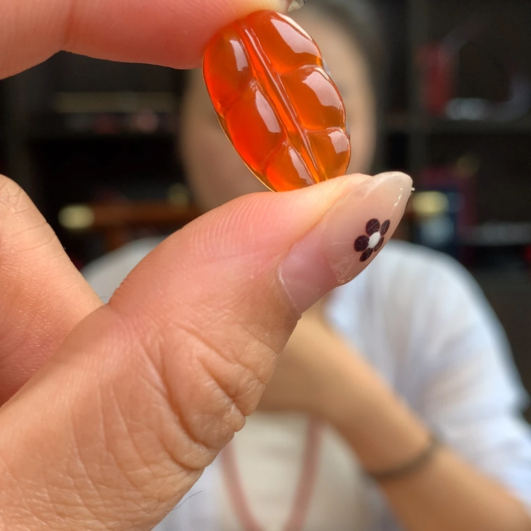 南红玛瑙未镶嵌南红玛瑙河湾叶子