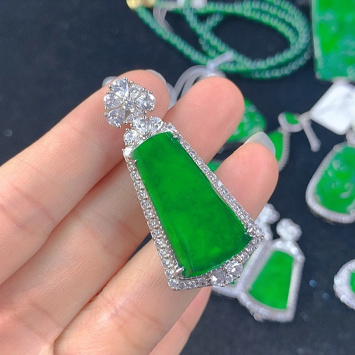 翡翠吊坠(不含链)银S925镶嵌