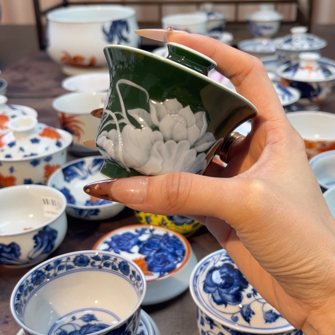 瓷片闪闪闪闪闪闪闪闪闪闪