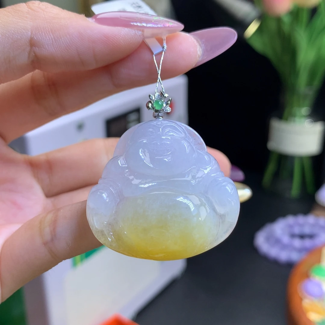 颈饰18K金镶嵌翡翠