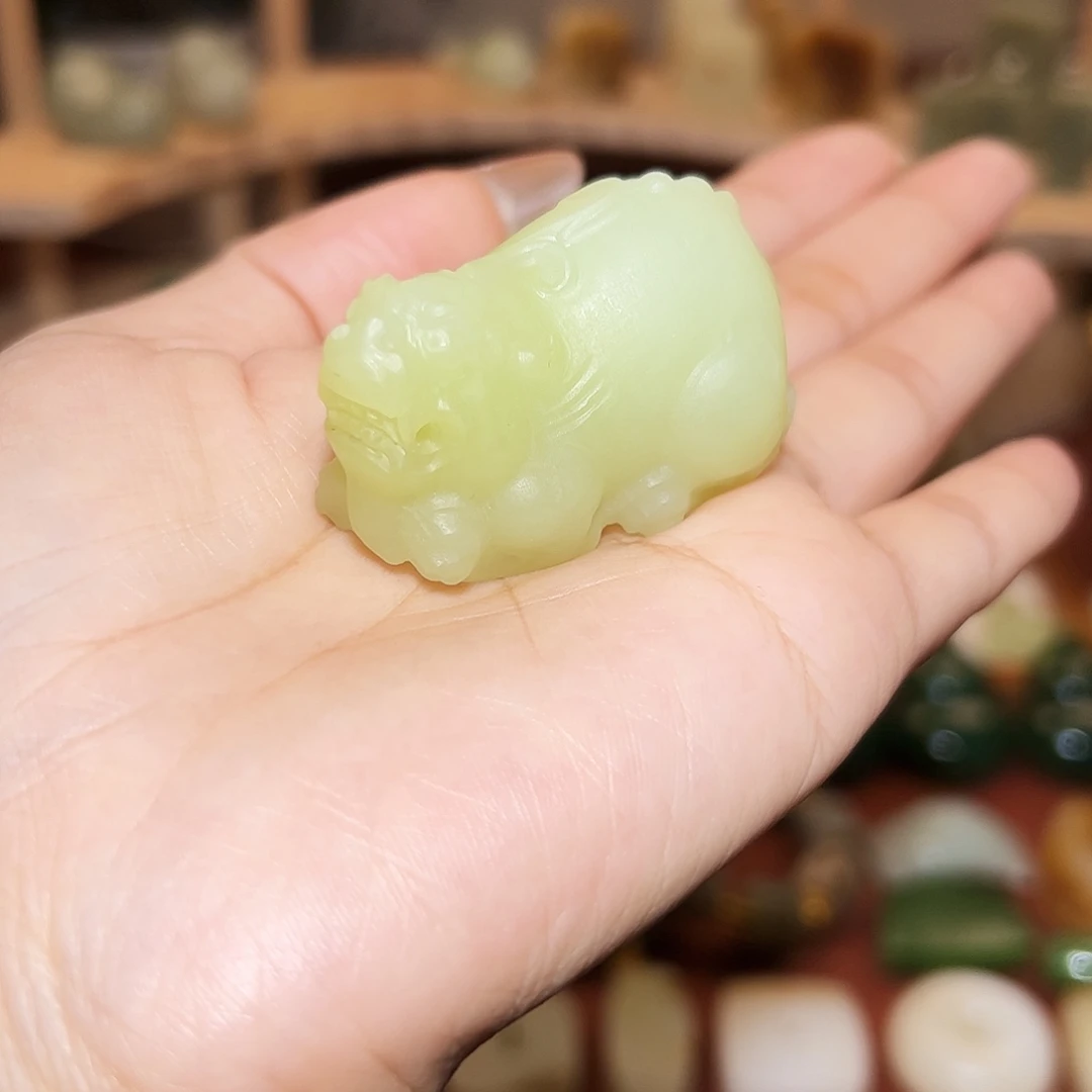 ʟ***r和田玉未镶嵌颈饰