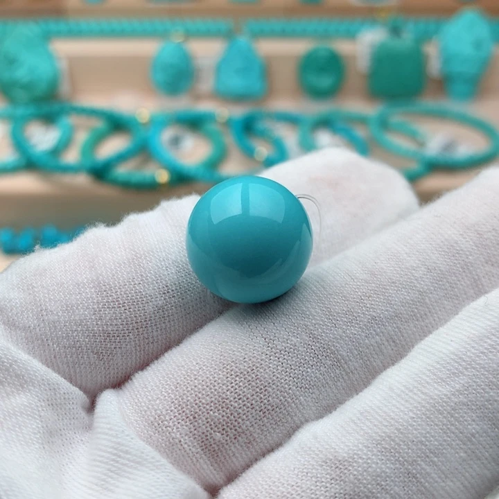 绿松石未镶嵌珠宝奇石