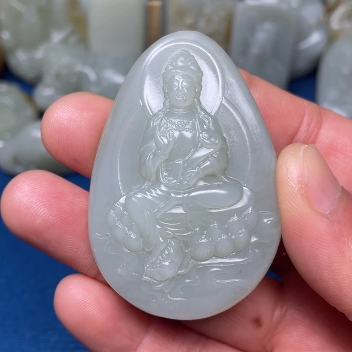 颈饰未镶嵌和田玉