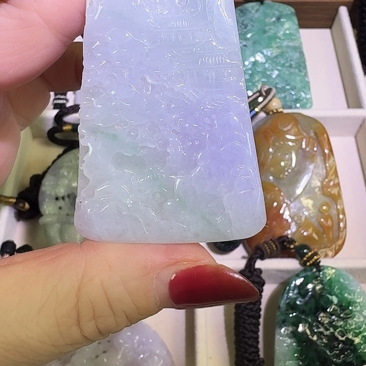 颈饰未镶嵌翡翠A货