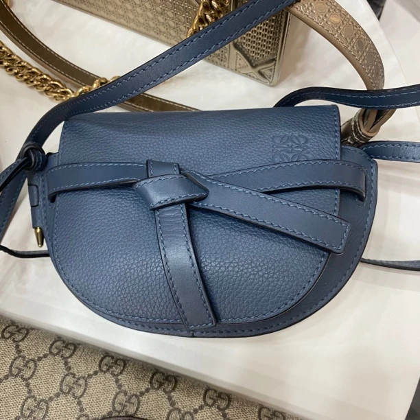 99新 LOEWE/罗意威 罗意威mini马鞍包蓝色斜挎包