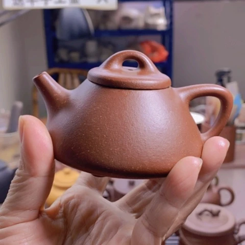 茶壶紫砂红降坡石瓢150cc瑕